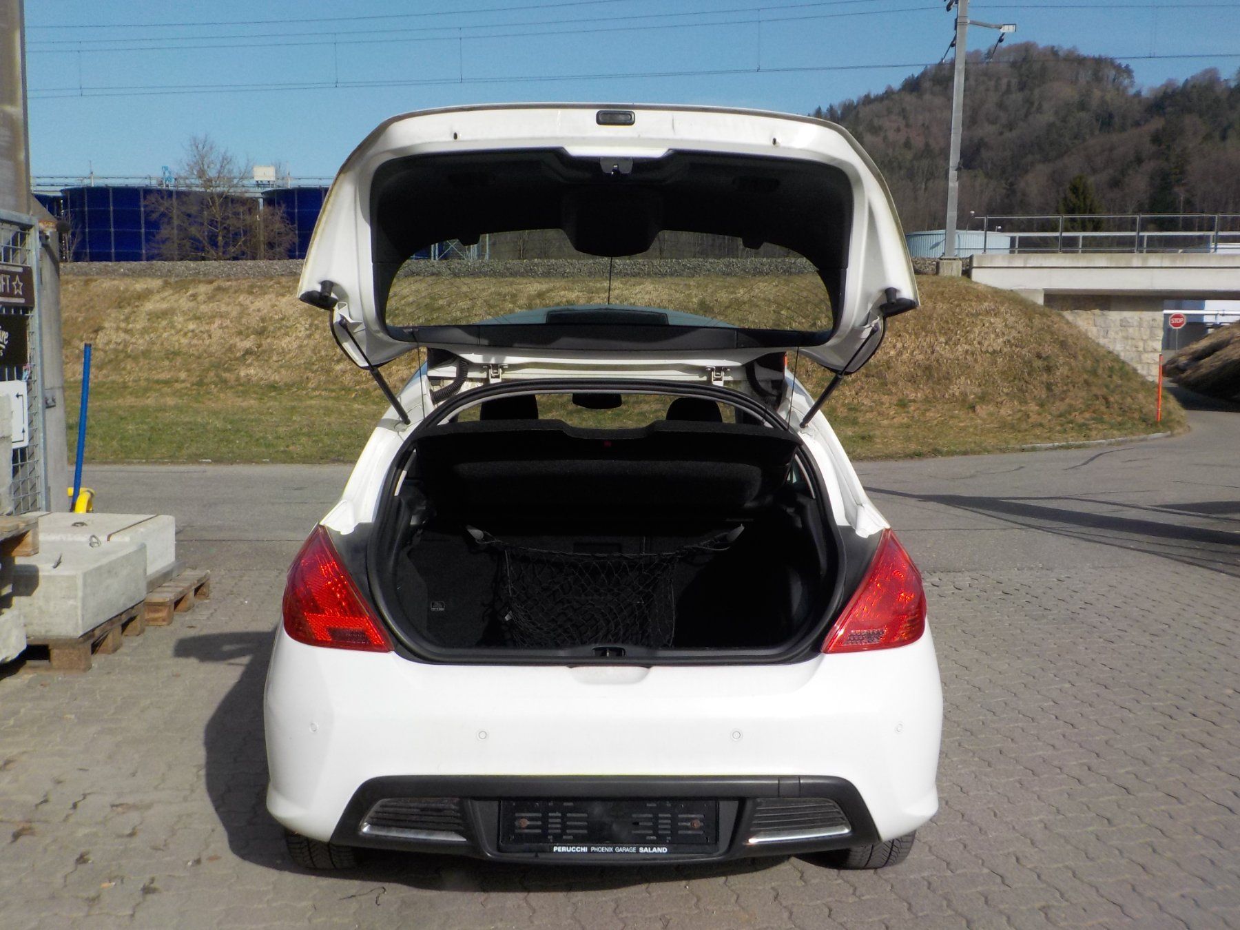 Peugeot Automobili: Peugeot 308 weiss – Usato da Saland venduto da pepesa08 4
