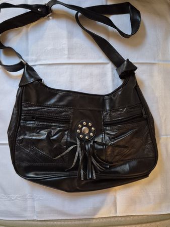 Schwarze Ledertasche, Umhängetasche, Top Zustand!
