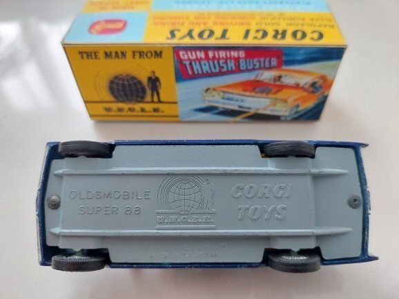 Corgi Toys Modellini d'auto: Corgi Nr. 497 / The man from U.N.K.L.E. / Gerry Anderson – Usato da Niederrohrdorf venduto da _Mr.NiceGuy_ 2