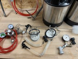 10 Liter Keg und diverses Zubehör 