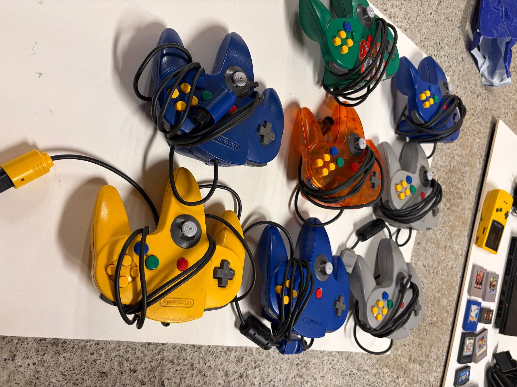 Nintendo Konsolen: Retro Gaming Sammlung – N64, PS2, Wii U, GameBoy, Controller – Gebraucht aus Zürich von Hugetobler03 3