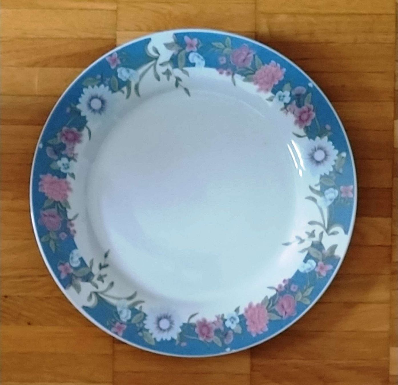 Assiettes: Teller mit Blumendekor - 6 Stück - – Neuf (Voir description) à Zürich par 1-2-3-Kaufen 1