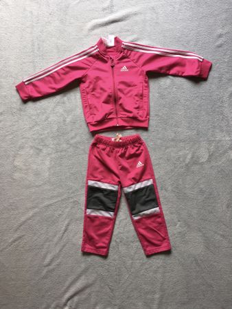 Survêtement training Adidas rose, taille 92 (18-24 mois)🌸