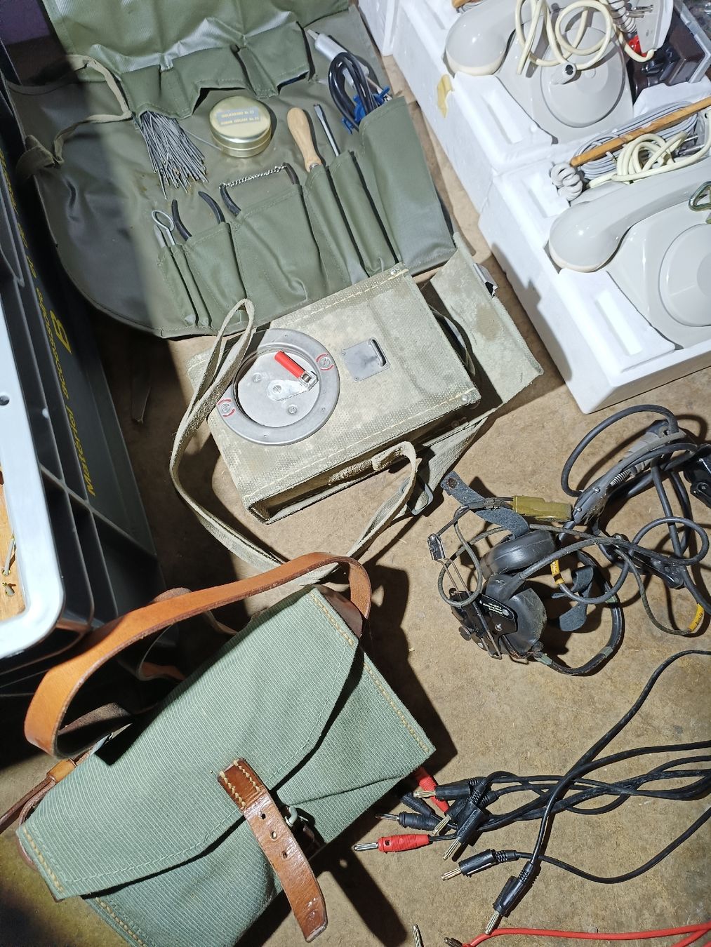 Radiocomunicazione: Amateurfunk Zivilschutz Schweizer Armee – Usato da Ufhusen venduto da Condor95 6