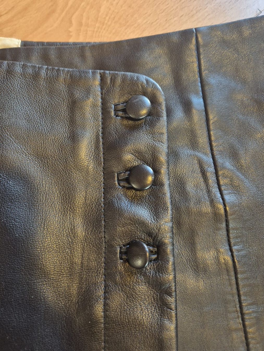 Sezane Jupes: Jupe en cuir noir Sézane, taille 36 – D'occasion à Épalinges par lola_vp_99 5