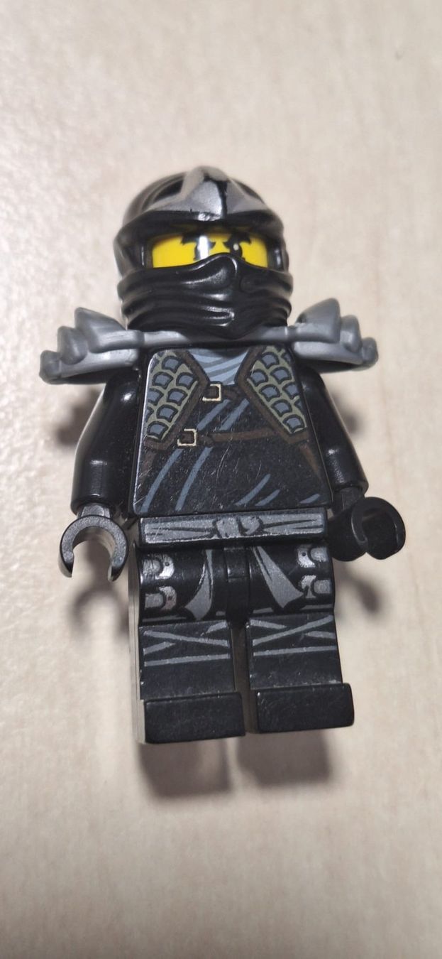 Lego Statuette: Lego Ninjago Cole ZX – Usato da Egnach venduto da sea_2zvc