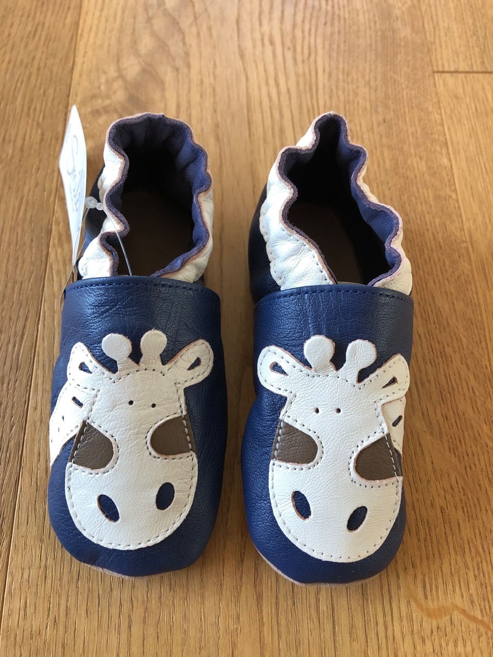 Scarpe per ragazzi: Neue Babyfinkli Gr.24 – Nuovo (secondo la descrizione) da Lengnau BE venduto da Rubin27 1