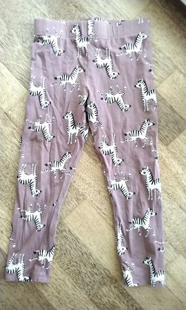 H&M 3/4 Leggings mit Zebra Muster, Grösse 134, Top Zustand!