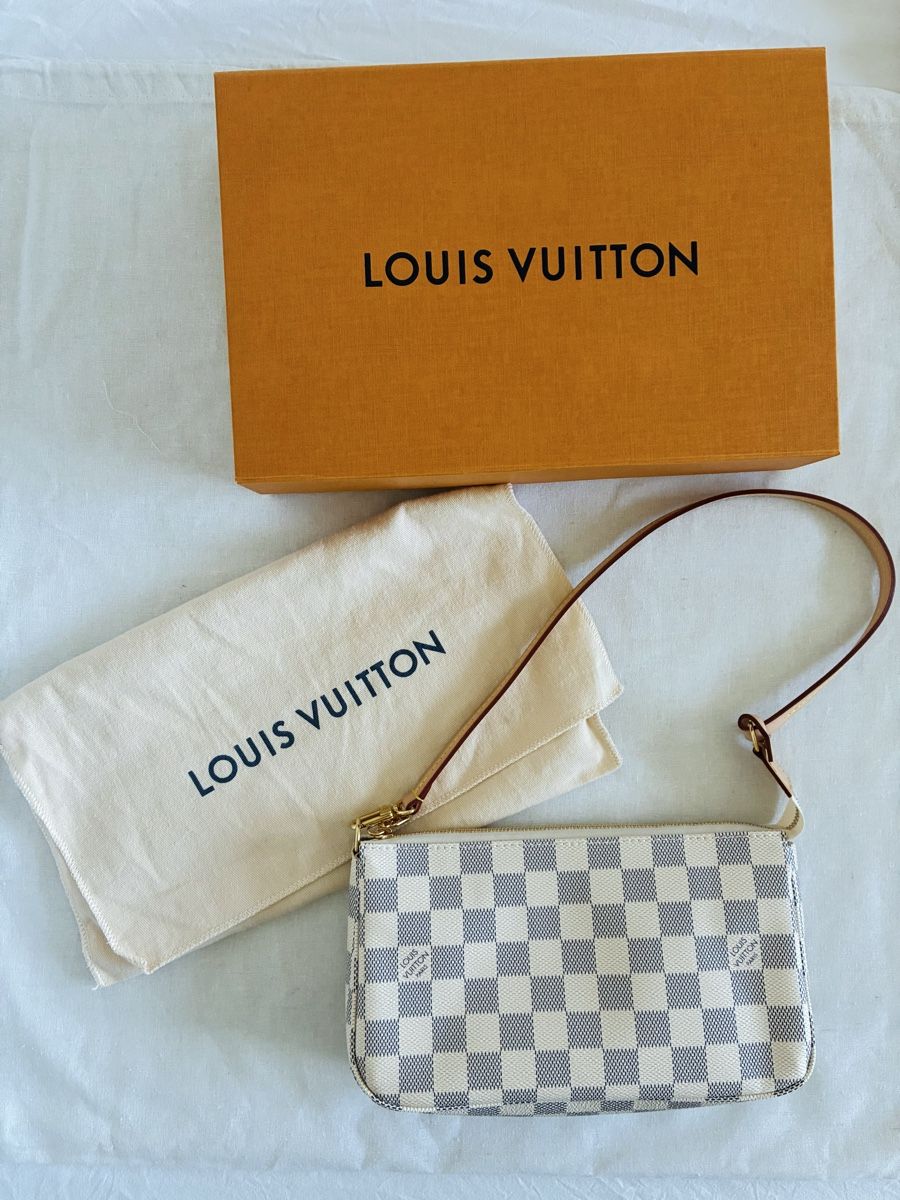 Louis Vuitton Taschen: Louis Vuitton Pochette Accessoires Damier Azur Canvas – Neu und originalverpackt aus Basel von ars_r7xd