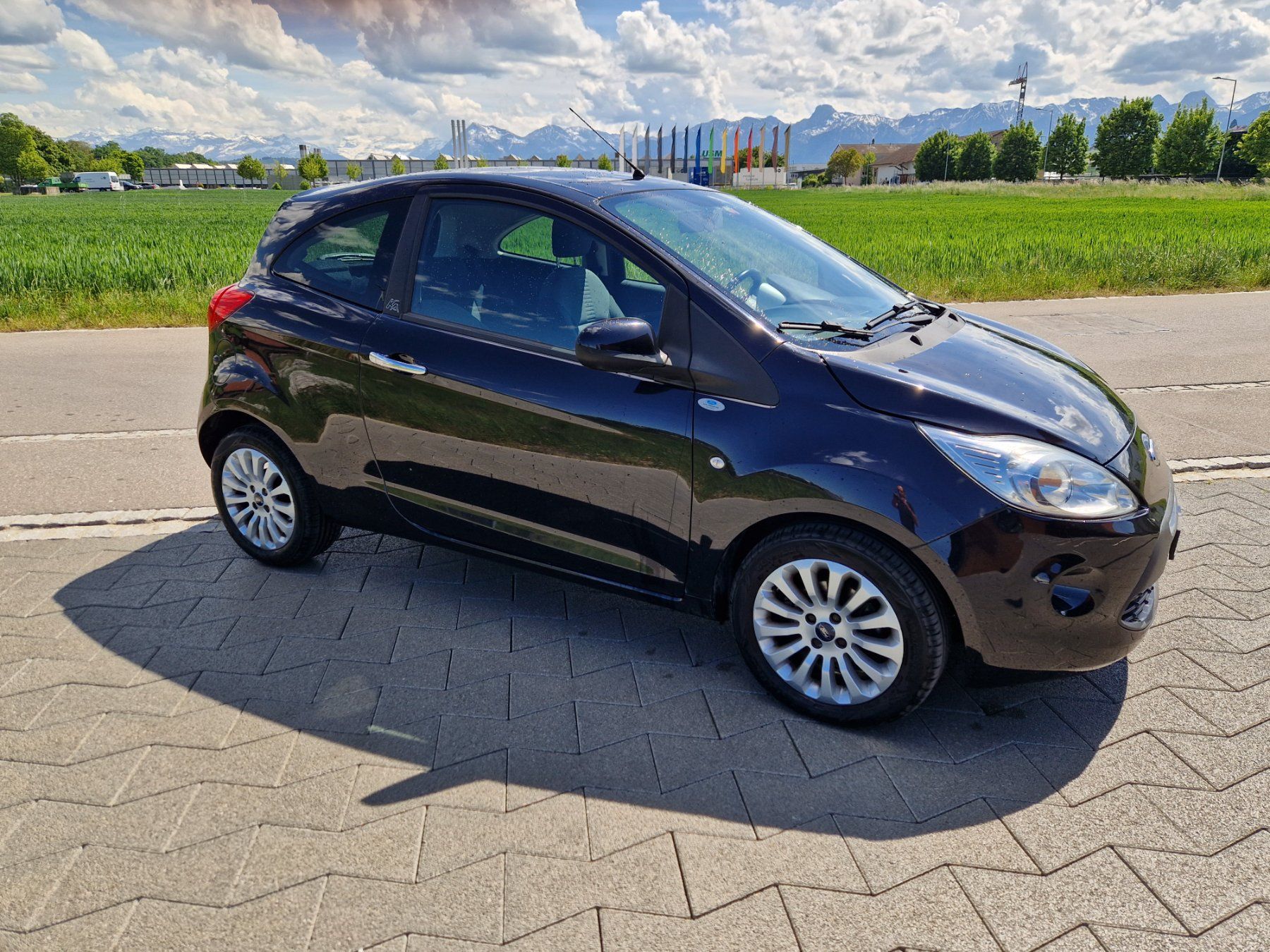 Ford Automobili: Ford Ka 1.2 Titanium + – Usato da Münsingen venduto da steiberg1 2