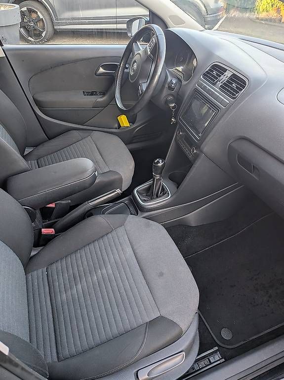 Automobili: VW Polo 1.2 TSI  très soignée – Usato da Rueyres-les-Prés venduto da Sonik66 3
