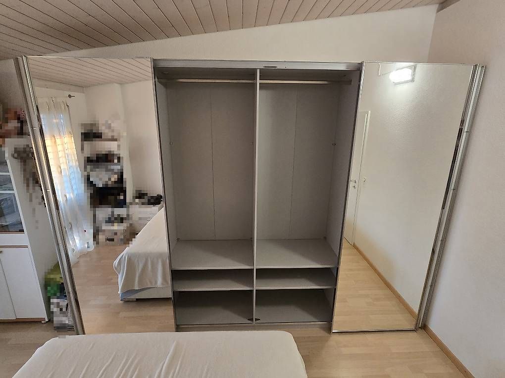 Armadi: Kleiderschtank / Schwebetürschrank – Usato da Kerzers venduto da mar_xhv7 3