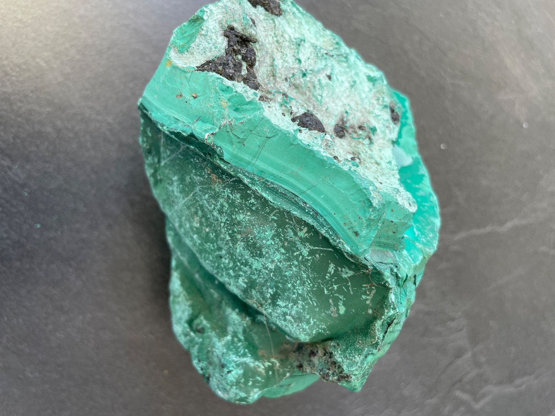 Minerali & Pietre curative: Malachit roh 1,4 kg – Nuovo (secondo la descrizione) da Winkel venduto da cma_df88 2