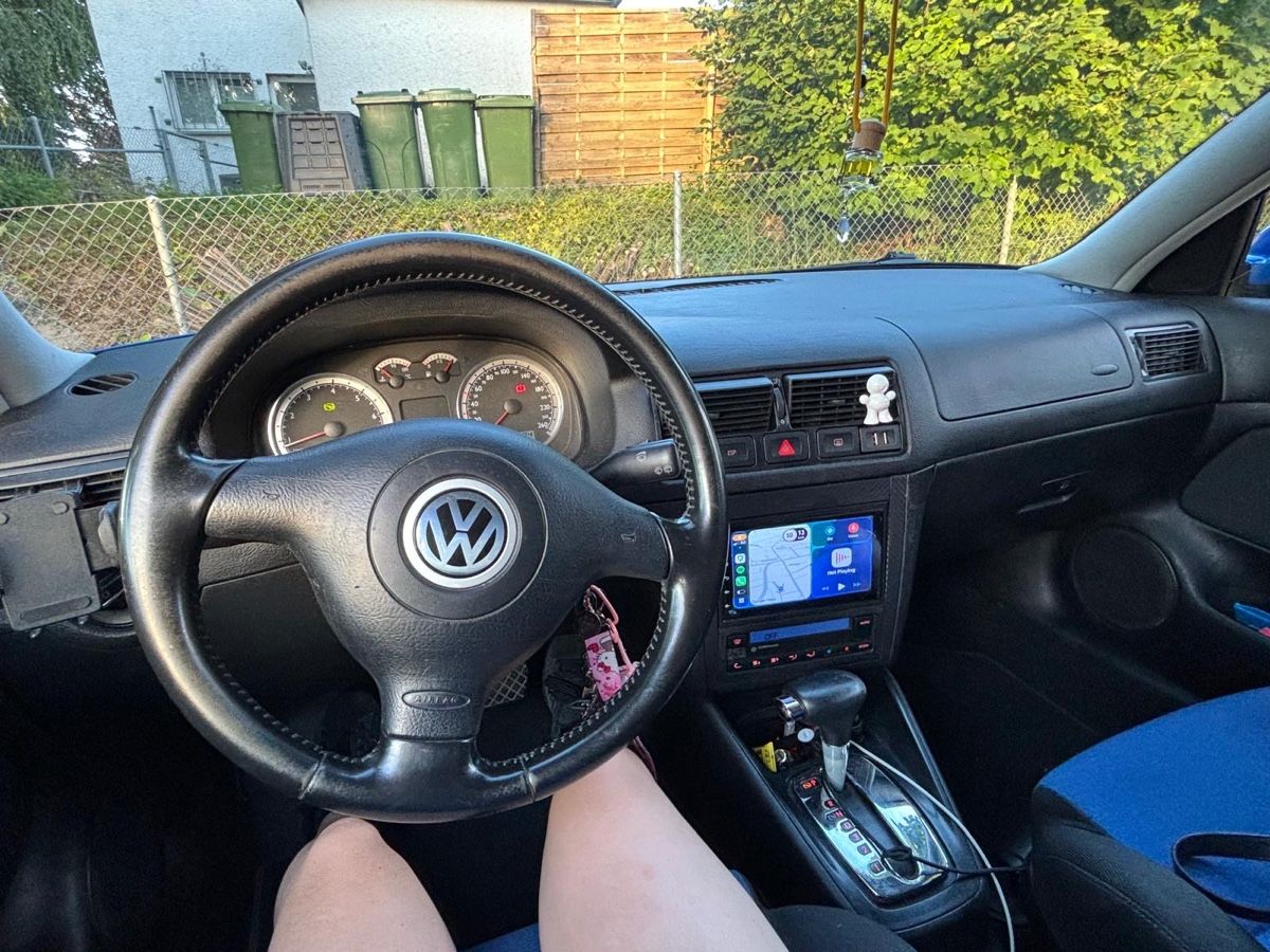 VW Autos: VW Golf blau metallic – Gebraucht aus Uzwil von ort_9797 5
