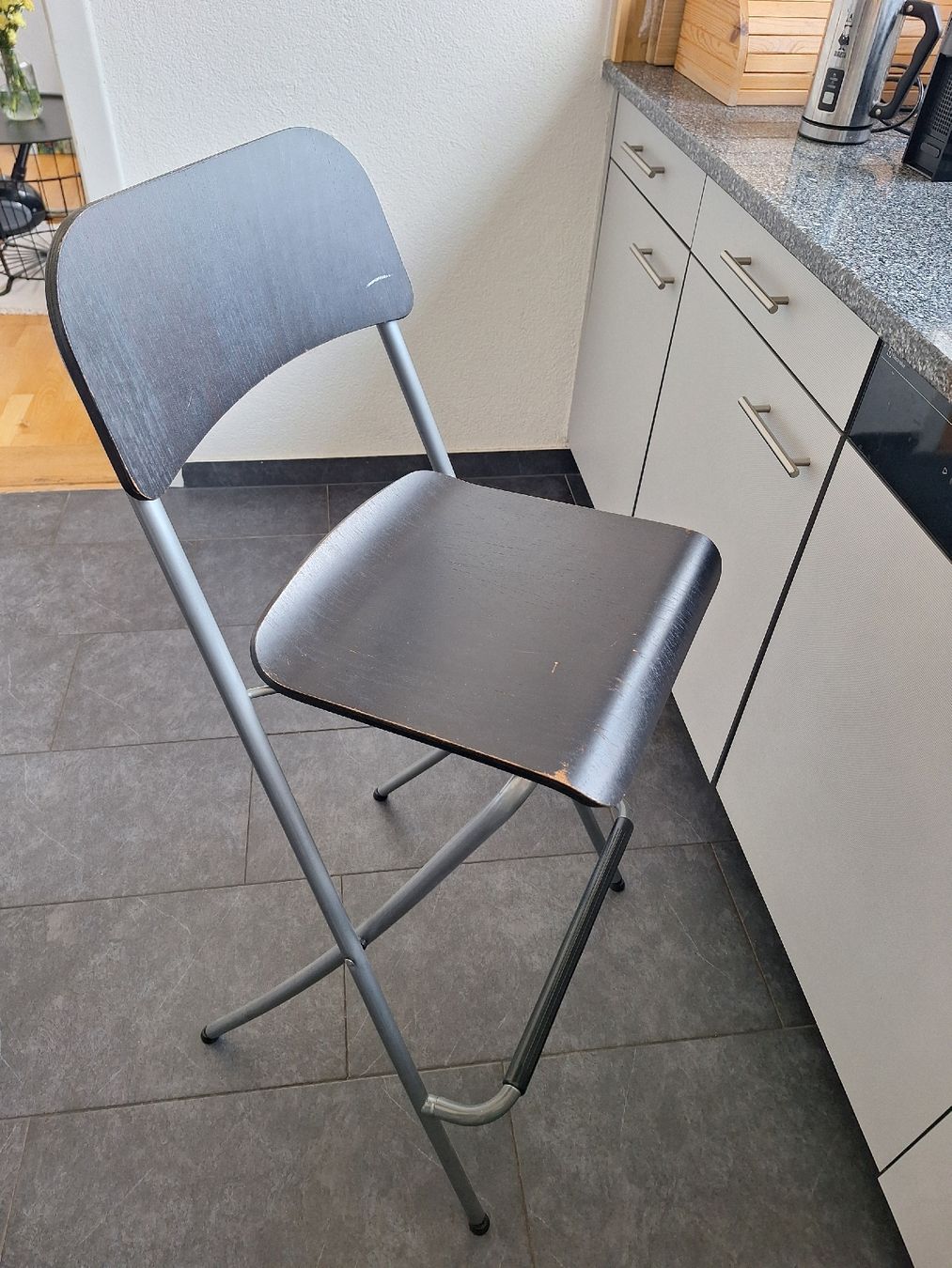 Ikea Tischset: schwarzer Bartisch mit 4 Stühlen – Gebraucht aus Bern von Michellee. 2