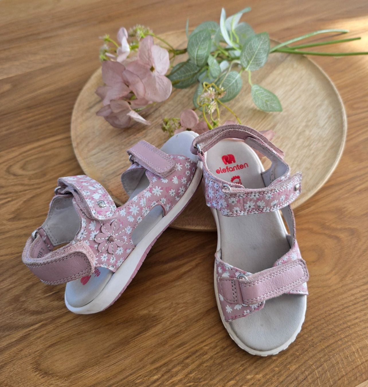 Scarpe per ragazze: Sandalen Gr. 25 – Usato da Zäziwil venduto da Seisler 1