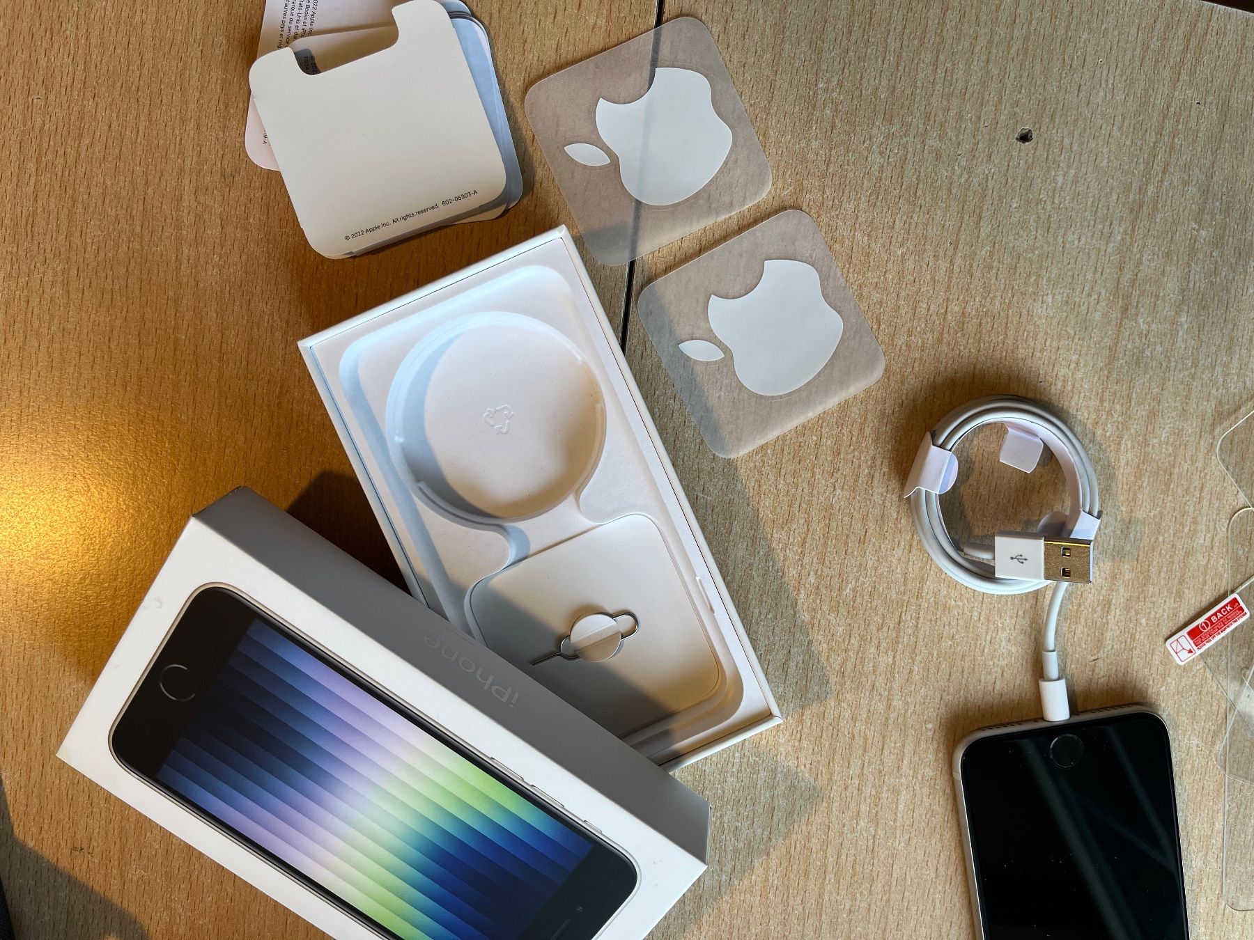 Apple Telefoni cellulari / Smartphones: Iphone SE 3.Generation, Akku 97%, diverse Covers, inkl. OVP – Usato da Urnäsch venduto da Bergwerk. 7