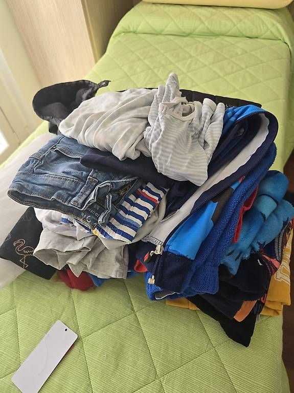 Lotti & Set di vestiti: Abbigliamento bimbo e moltissimo altro – Usato da Melide venduto da Lele0000 2