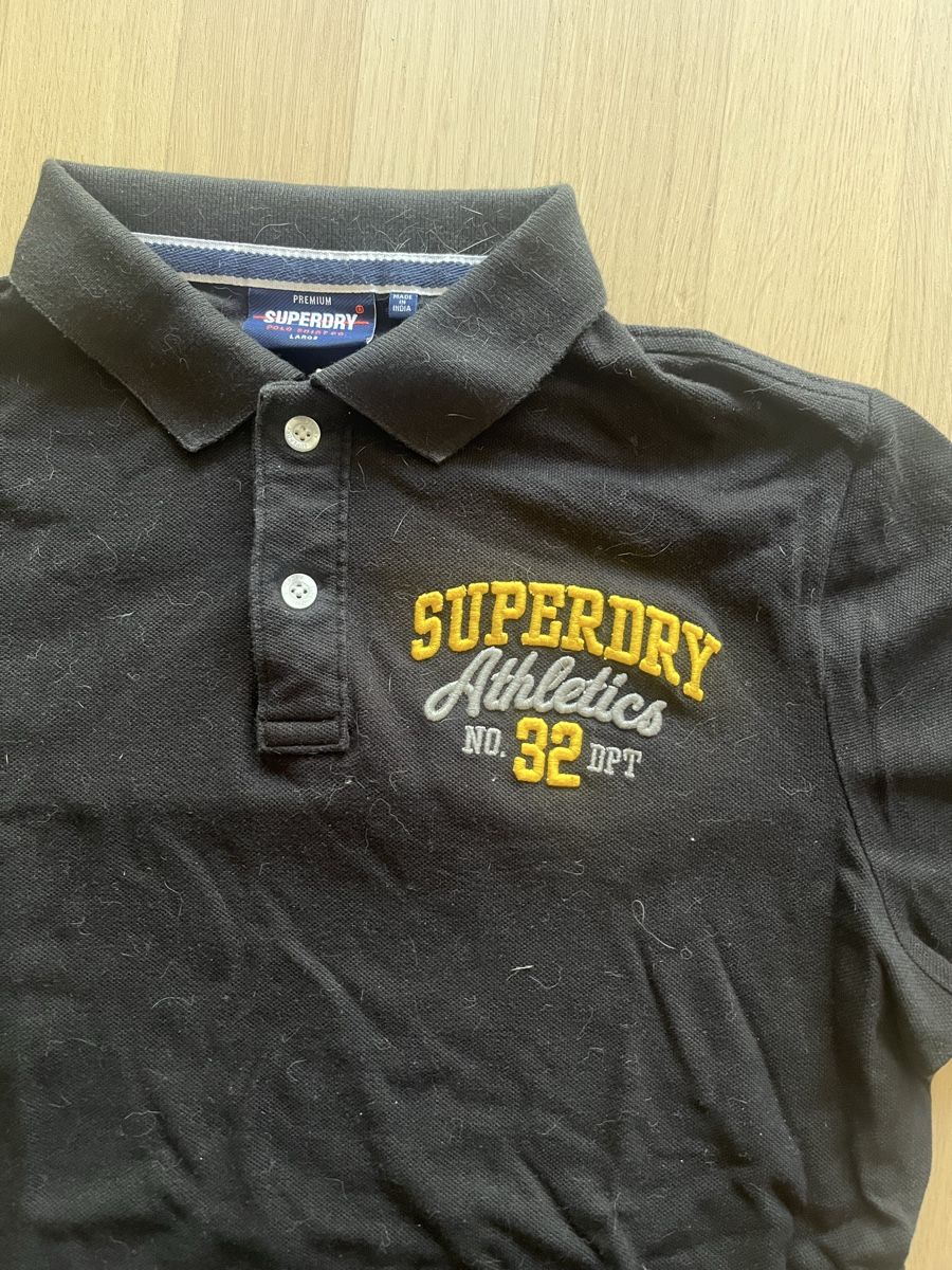 Superdry Polos: Polo Superdry – D'occasion à Vevey par emi_m2vr