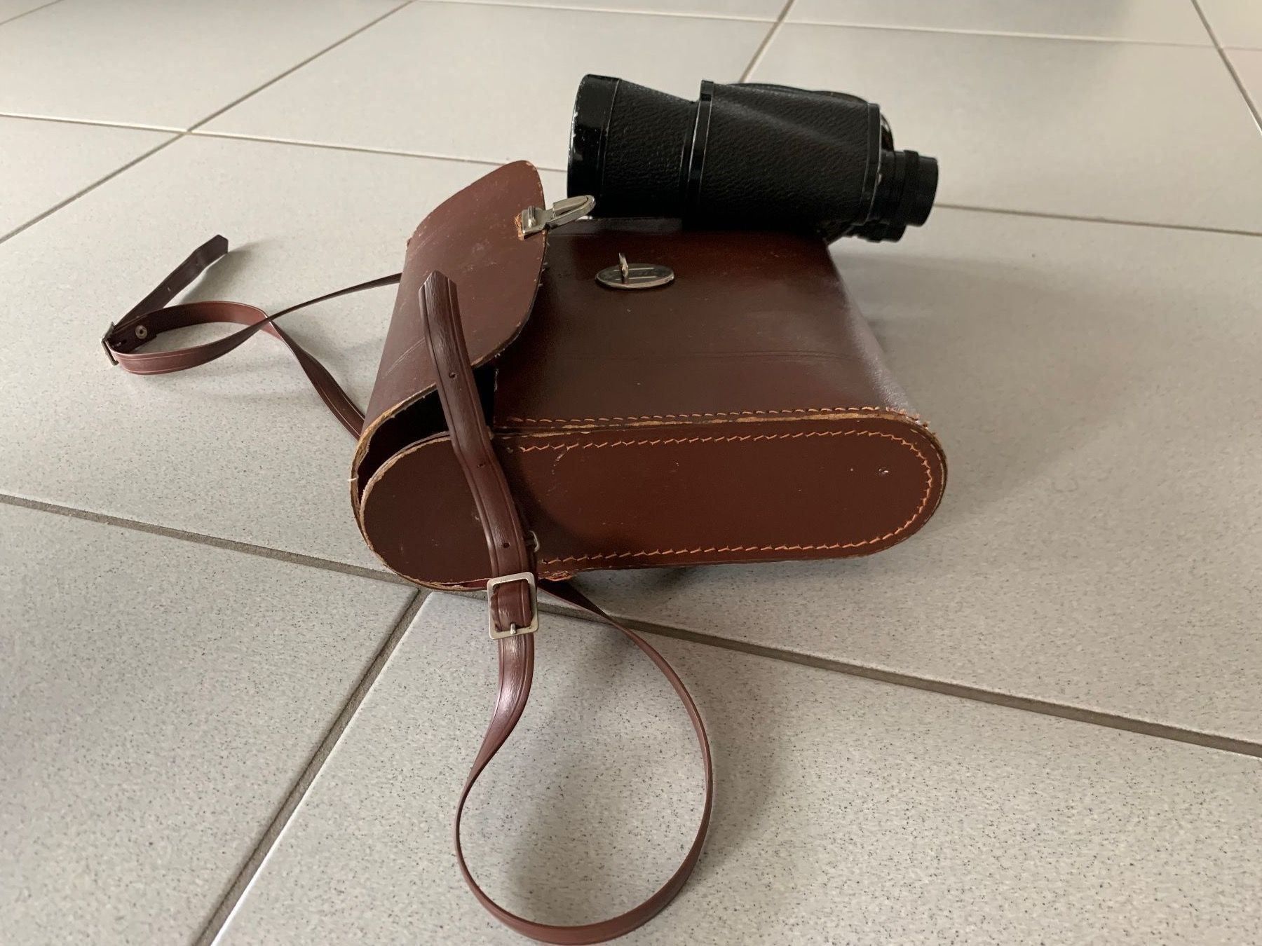 Binocoli: Feldstecher antik & Lederetui, 12x50 Blickwinkel – Usato da Bern venduto da schoenisache 5