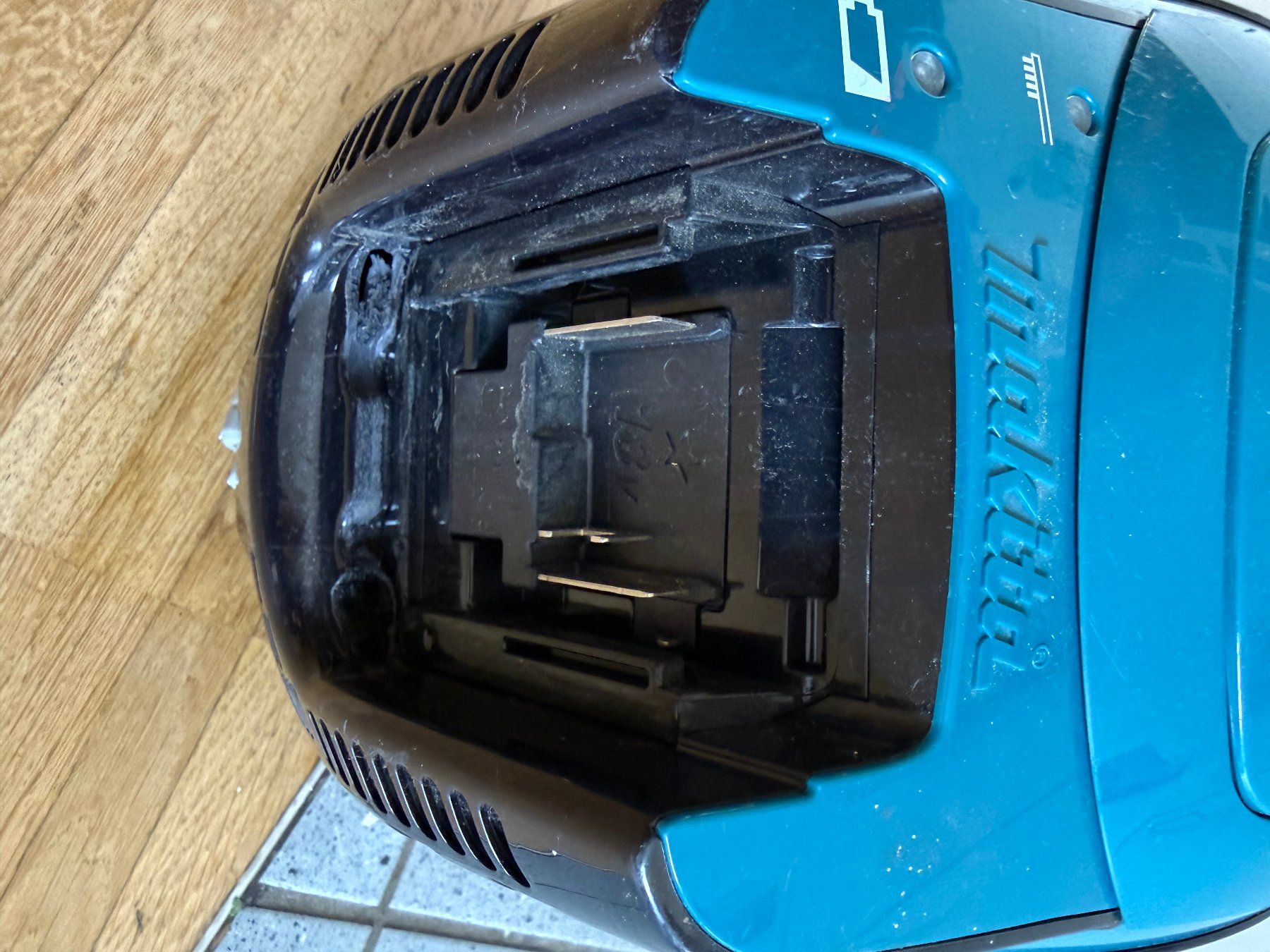 Aspirapolveri & Accessori: Makita Staubsauger DCL500 – Usato da Reinach BL venduto da Gmacie 2