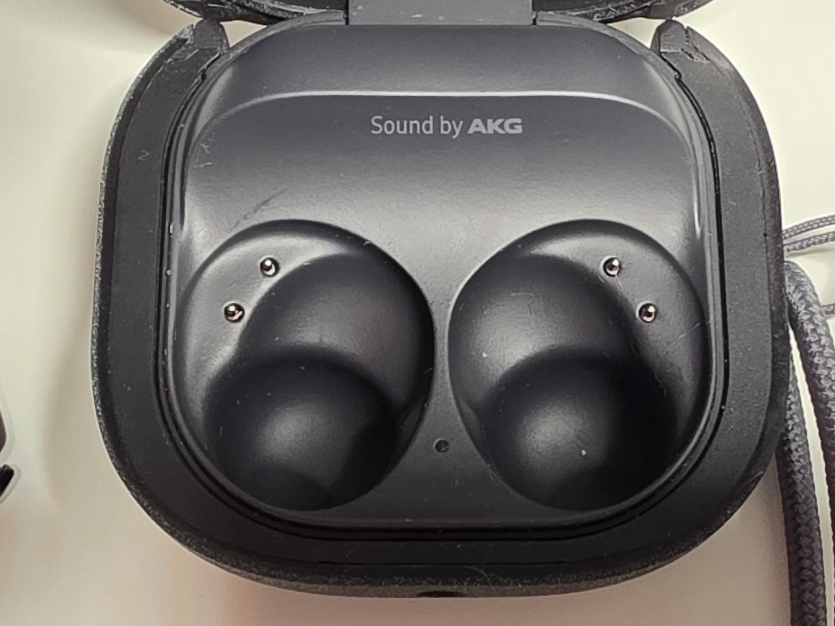 Samsung Cuffie: Samsung Galaxy Buds2 Pro schwarz mit Ladecase  – Difettoso da Stetten AG venduto da Shaman6 3