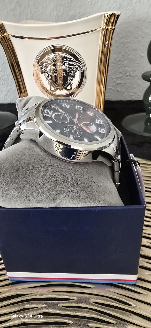 Tommy Hilfiger Uhren: Tommy Hilfiger Uhr – Gebraucht aus St. gallen von dan005 3