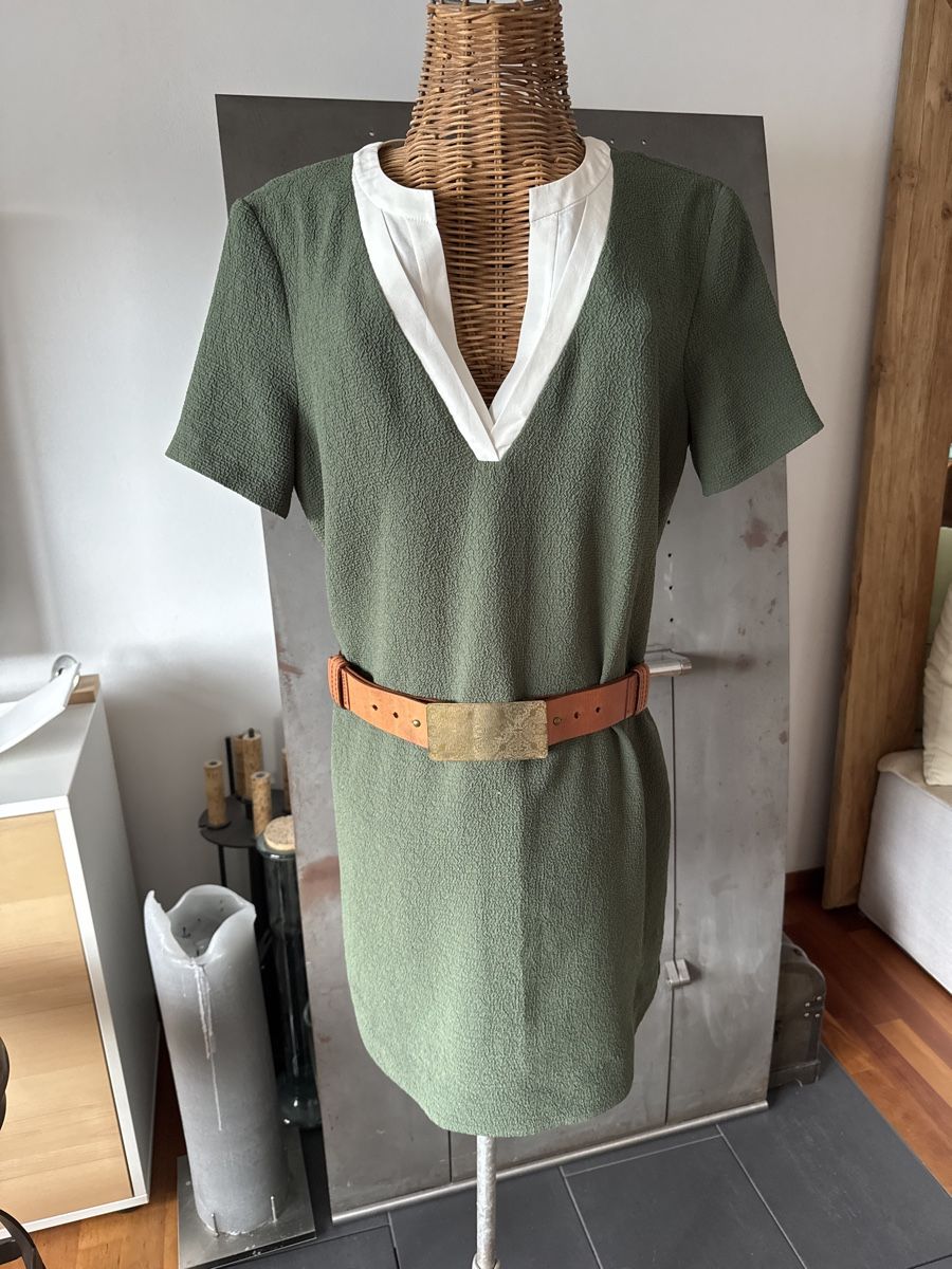 Sandro Vestiti: SANDRO Kleid in olivgrün Gr 36 – Usato da Rüti ZH venduto da Sugus99 1