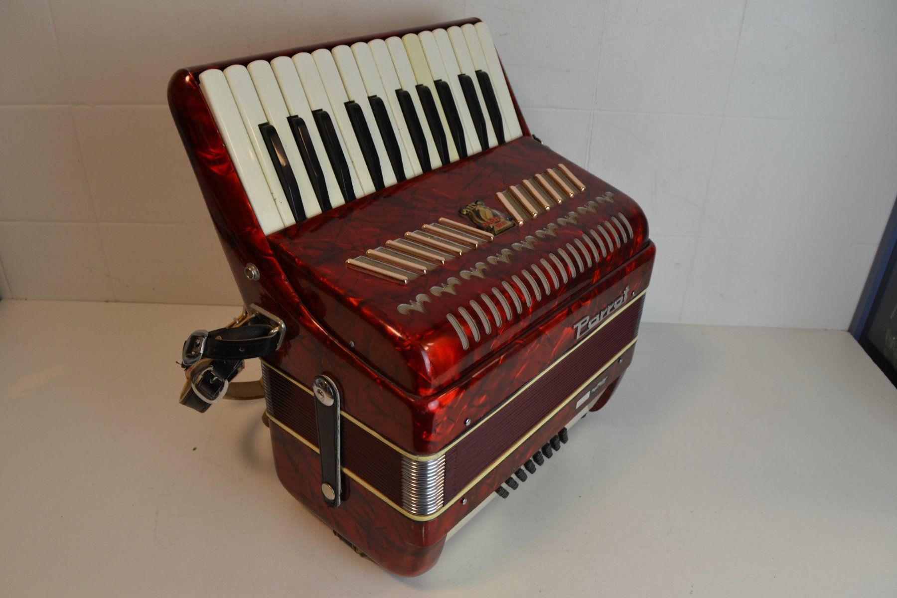 Strumenti musicali: Akkordeon chromatisch Parrot – Usato da Zürich venduto da Brockito 1