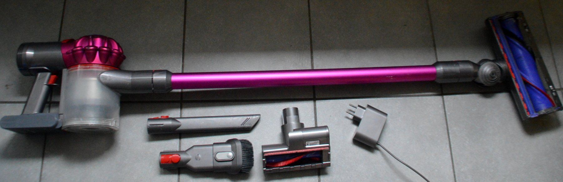 Dyson Aspirapolveri & Accessori: Dyson V7 Staubsauger / aspirateur – Usato da Collonges venduto da arashee 1