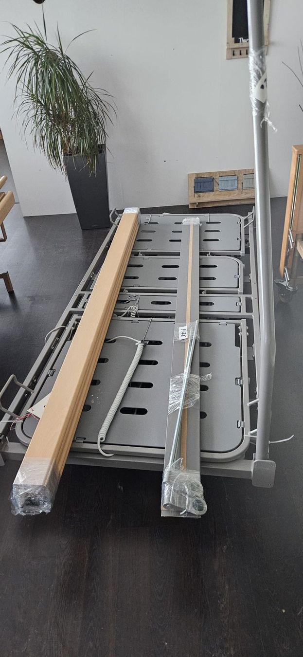 Letti: Pflege-/ Krankenbett Gestell Nr. 32 – Usato da Niederbipp venduto da Trude04
