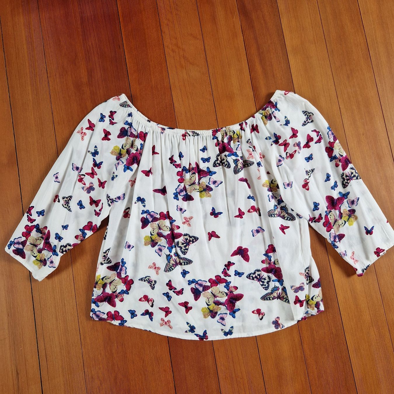 Only Camicette: Damen Bluse ONLY weiss Schmetterlingprint Gr. M – Usato da Muttenz venduto da bebbi523