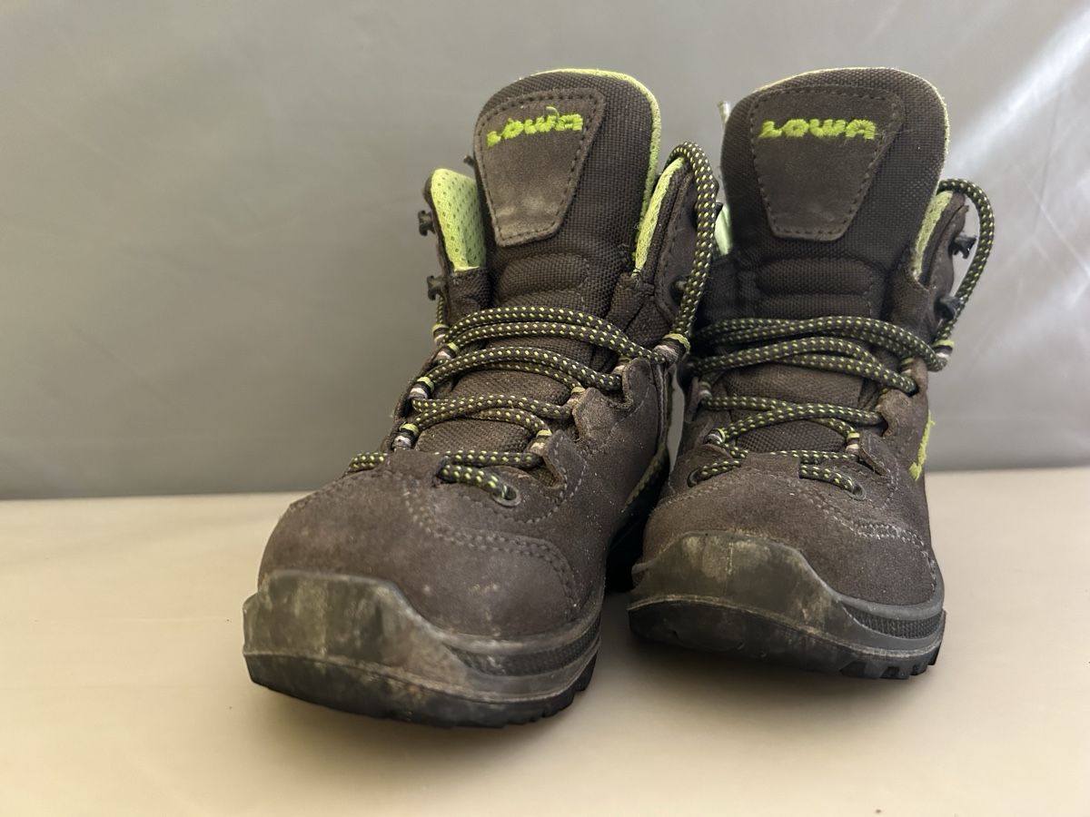 Lowa Scarpe per ragazzi: LOWA Wanderschuhe Gr. 27 – Usato da Steffisburg venduto da Kudiru