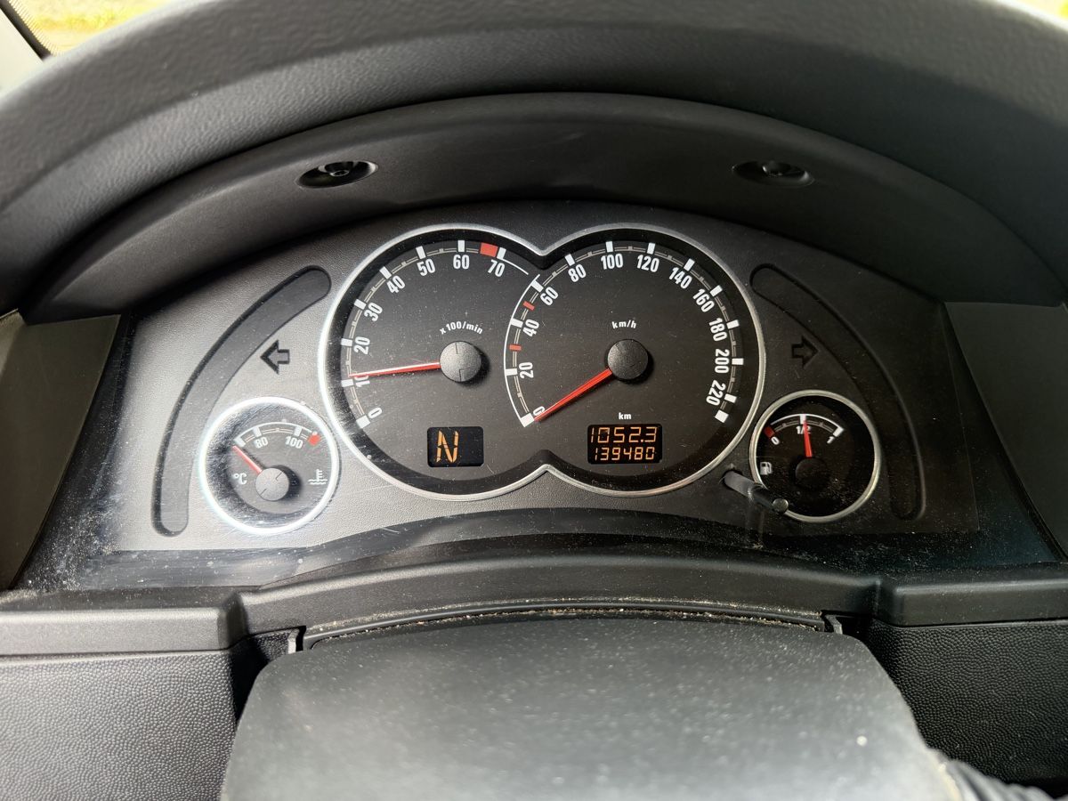 Opel Autos: opel meriva automat – Gebraucht aus Glarus von M.B.2 4
