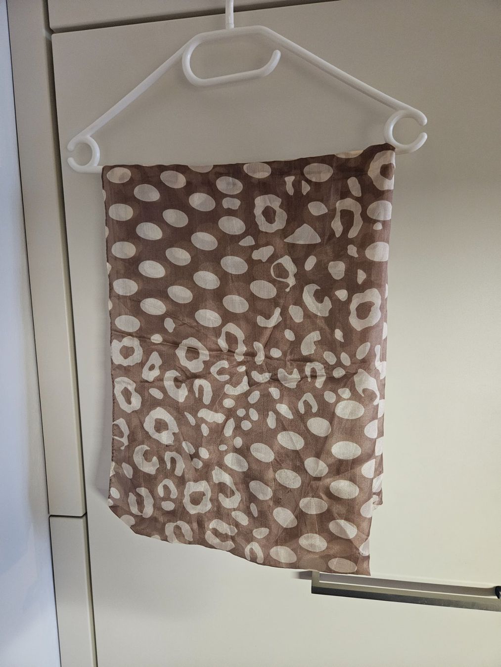 Foulard & Sciarpe: Foulard braun gefleckt – Usato da Luzern venduto da Lucan_Valerius 1