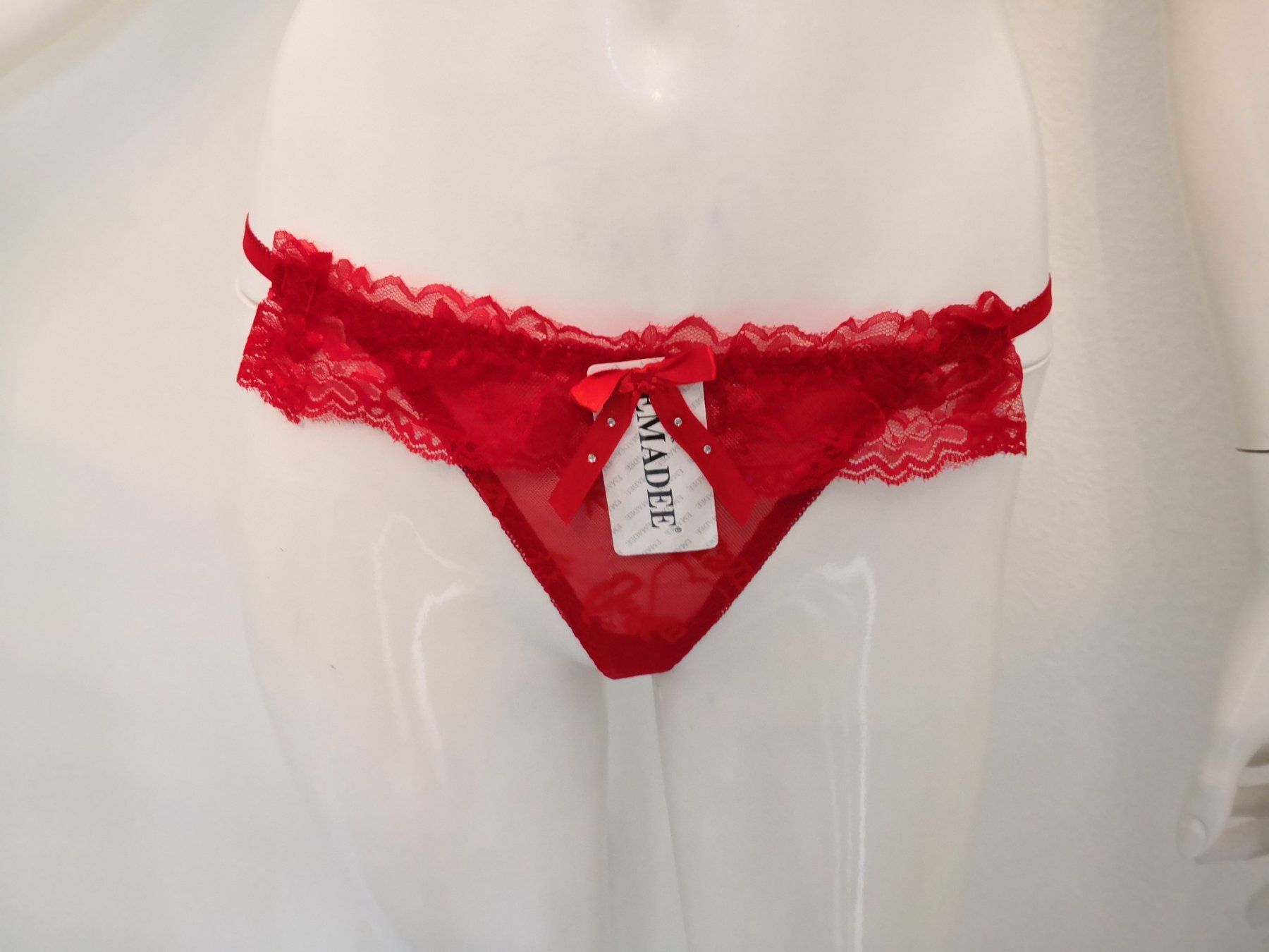 Intimissimi Sonstige Unterwäsche: 🤩5 STK: INTIMISSIMI BH'S SPITZE, MULTIFUNKTIONS & STRINGS – Gebraucht aus Olten von Naja-Twins-Twins 3