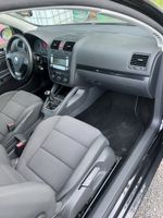 VW Golf V 1.4 benzin  guter Zustand  frisch mfk KM 121772