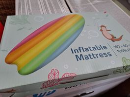 Bunte Luftmatratze, Neu & Originalverpackt für Badespass!
