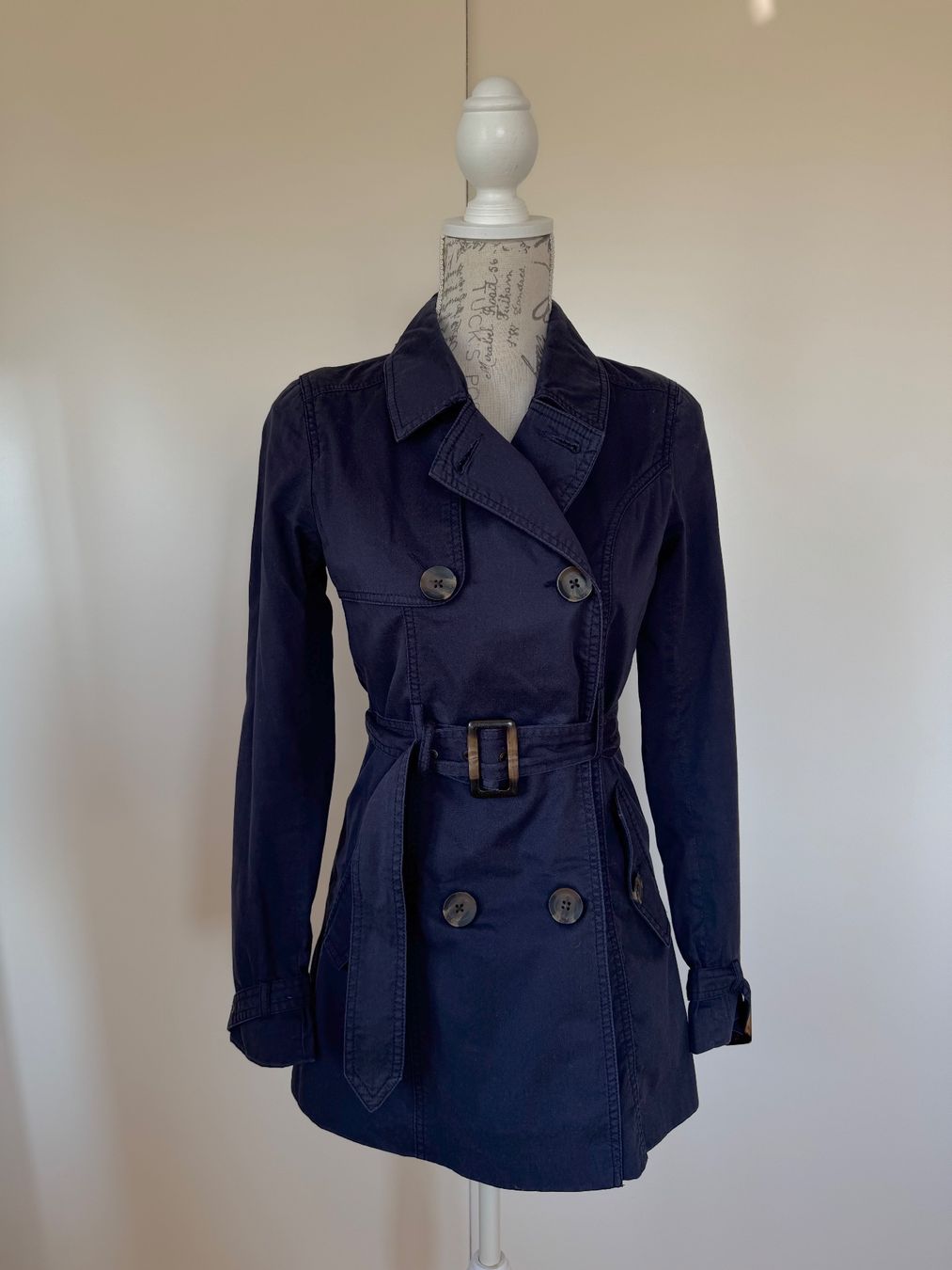 Tally Weijl Jacken & Mäntel: Trenchcoat bleu marine – Gebraucht aus Denens von sar_5wlm