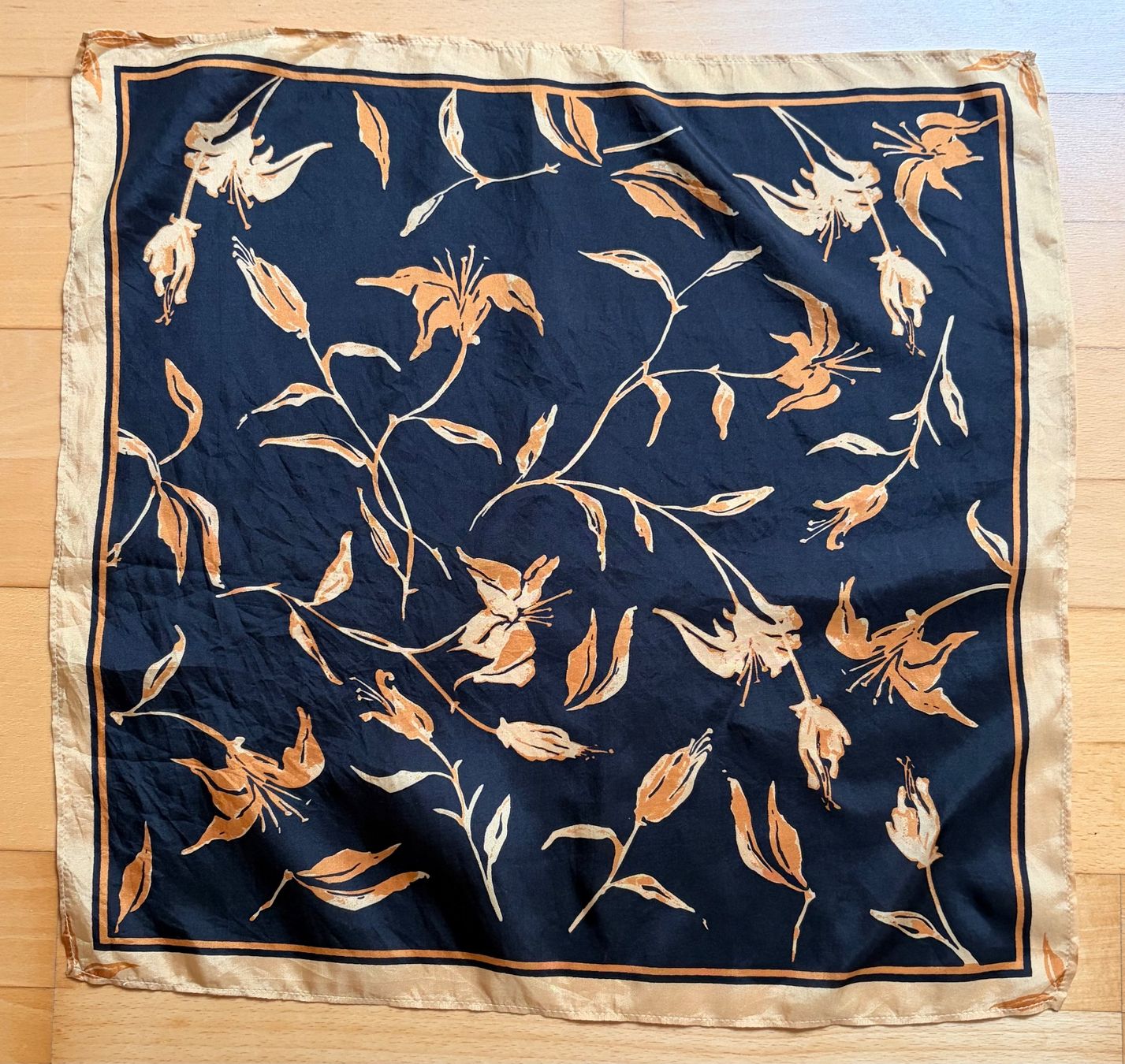 Foulards & écharpes: Chaloc Seide Tuch – D'occasion à Unterägeri par Jutka_04