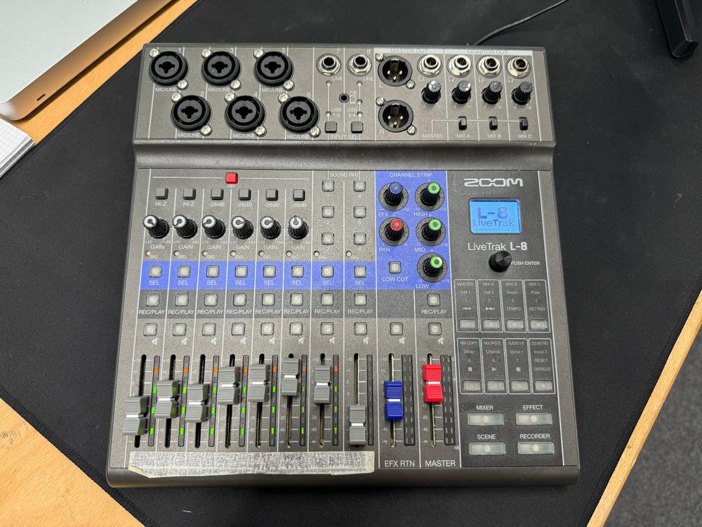 Audio mixer Zoom Model L-8 | Kaufen auf Ricardo