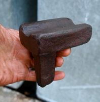 alter geschmiedeter Amboss-Einsatz / Amboss-Horn 9 x 7cm