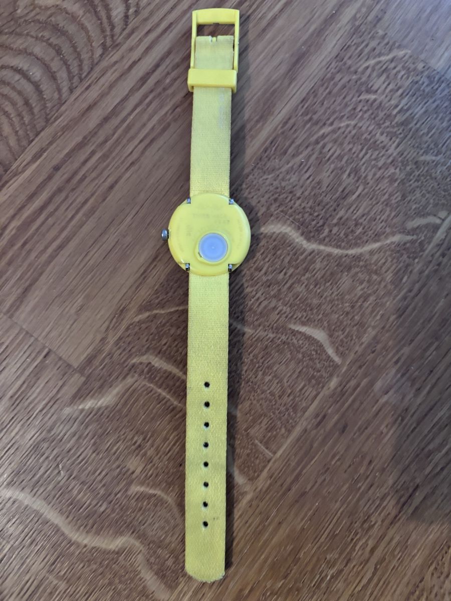 Flik Flak Uhren: Kinderuhr Flik Flak gelb  – Gebraucht aus Luzern von Genhart 2