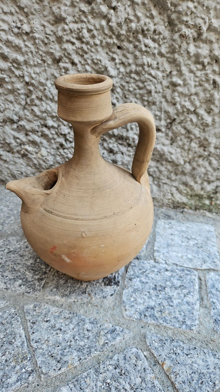 Vasi & Recipienti: Anfora in terracotta beige – Usato da Melano venduto da H-Sara