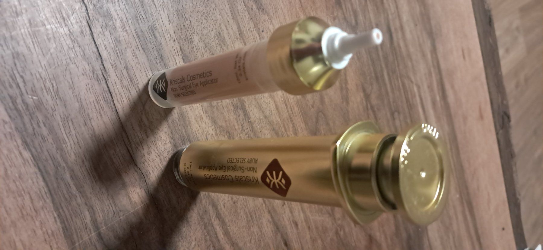 Cura del viso: Kristals Cosmetics Ruby Eye Applicator, Neuwertig – Usato da Interlaken venduto da lie_8shj 4