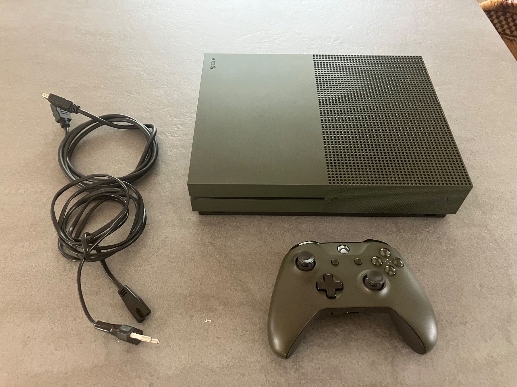 Microsoft Console: Xbox ONE S 1To Battlefield – Usato da La Neuveville venduto da fabeau