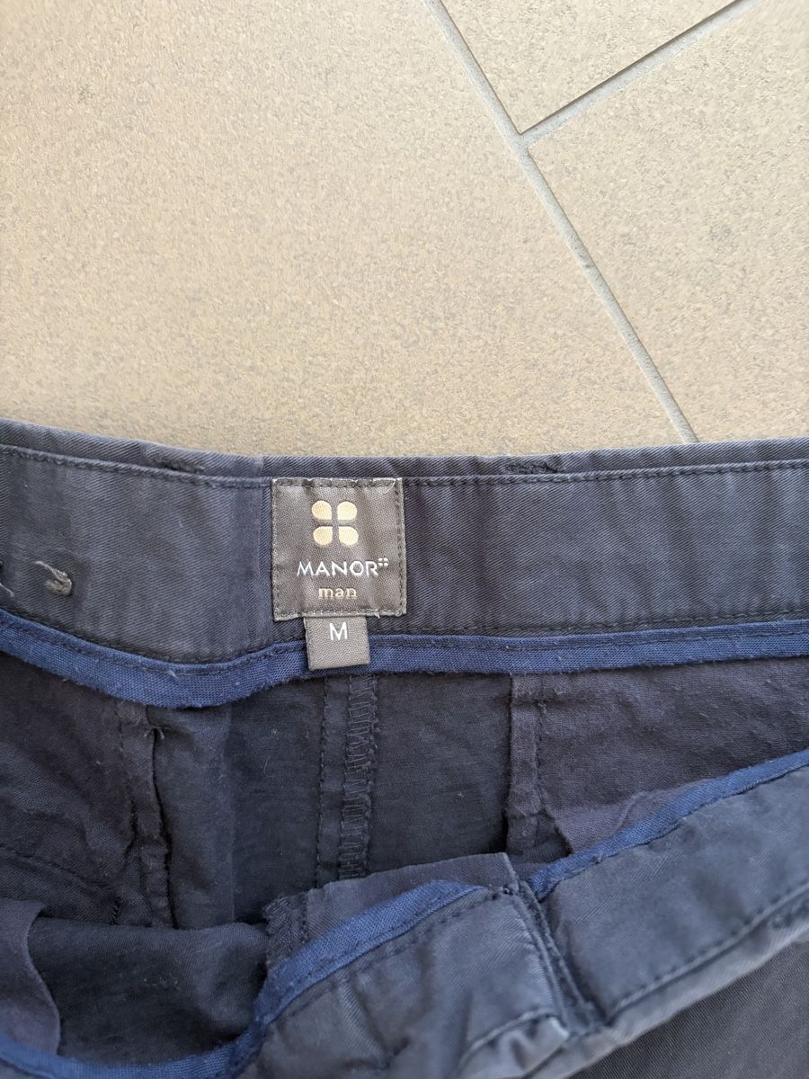 Manor Pantalons: Shorts - Manor - Grösse M - dunkelblau – D'occasion à Baar par Colette18 1