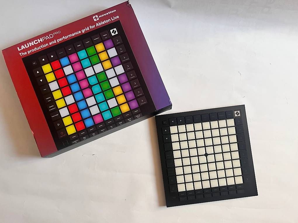 Instruments de musique: Novation Launchpad PRO Grid Controller – D'occasion à Zürich par Madshock