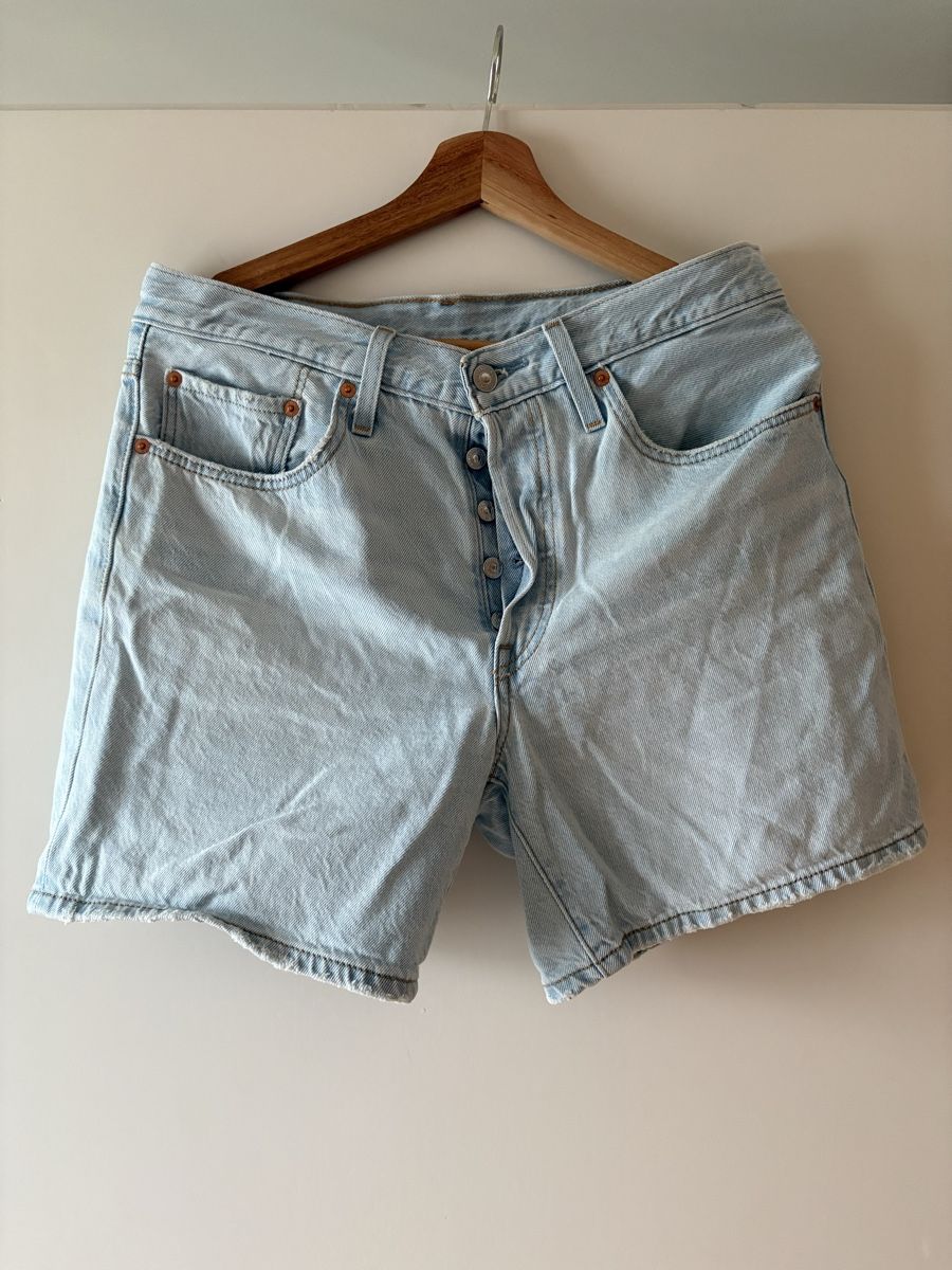 Levi's Jeans: Levi Strauss & Co hellblaue Jeans Shorts – Usato da Wädenswil venduto da ich654321