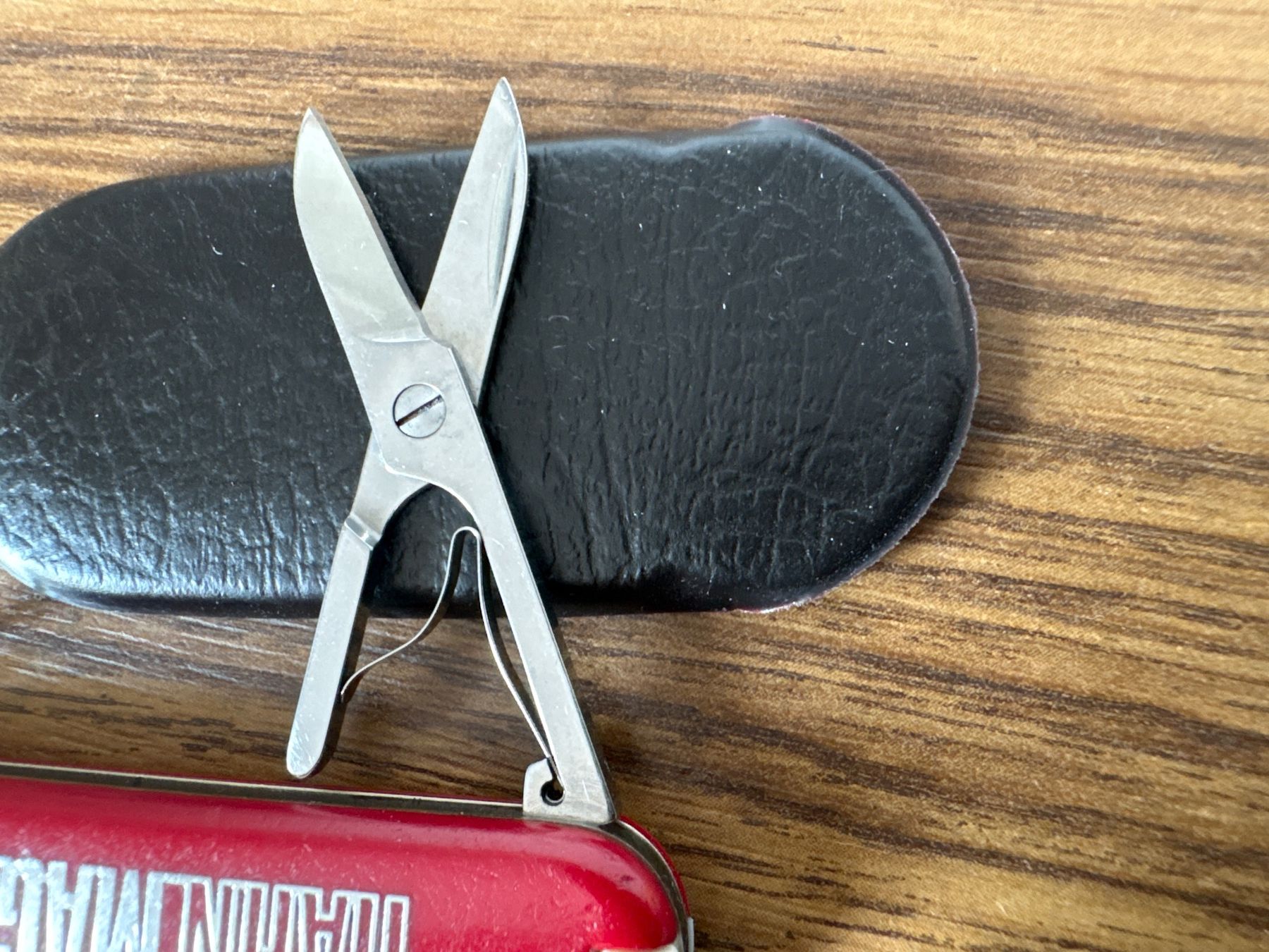 Victorinox Couteaux de poche: VICTORINOX - Classic - Sackmesser - HAHN MAGNET – D'occasion à Andwil SG par Rainboli 5